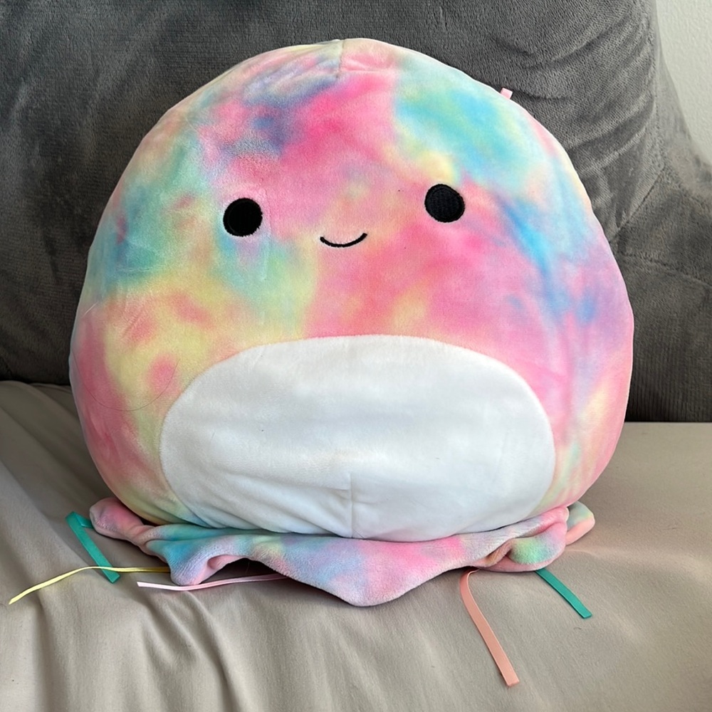 SQUISHMALLOW 11inch- Opal